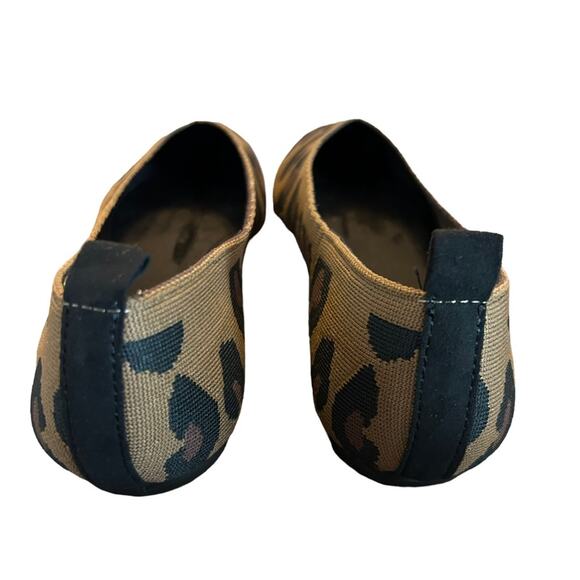 Journee Collection Tayleen Leopard Knit Fabric Pointed Toe Flats Retro NEW 8.5 - Picture 5 of 11